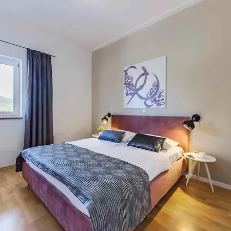 28 Apartamento *